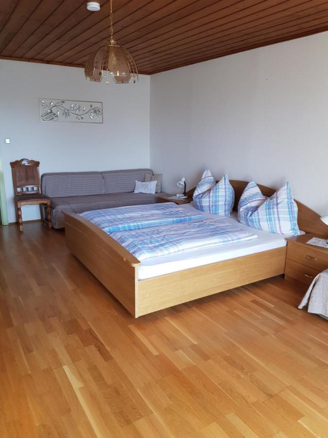 Obstbau und Gästezimmer Stani Kitzeck im Sausal Exterior foto