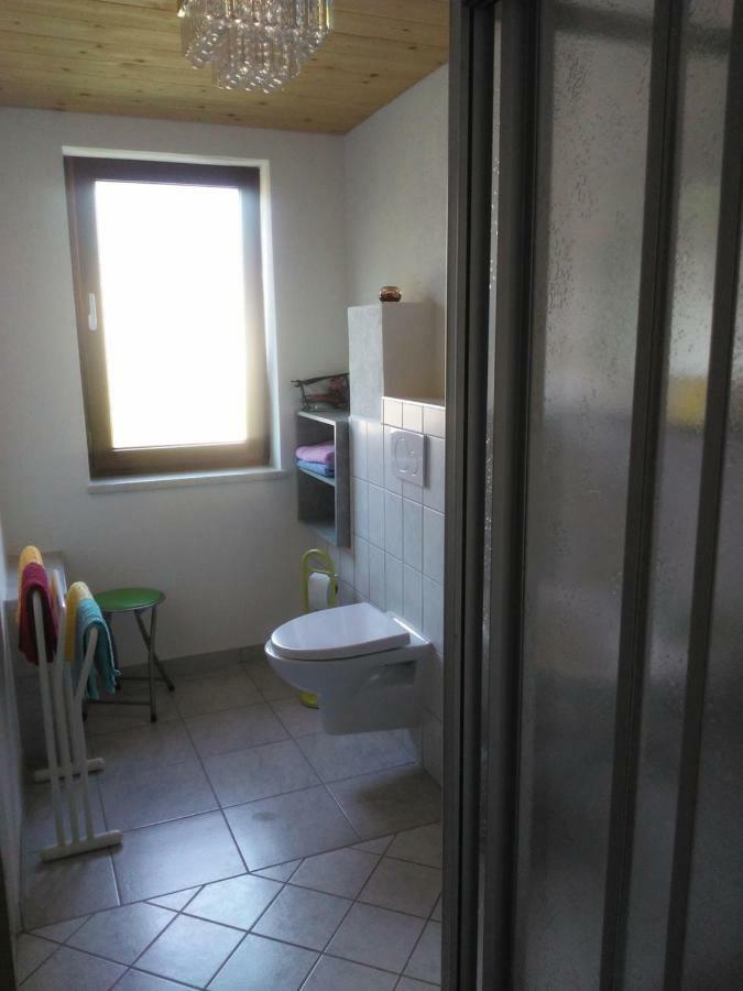 Obstbau und Gästezimmer Stani Kitzeck im Sausal Exterior foto