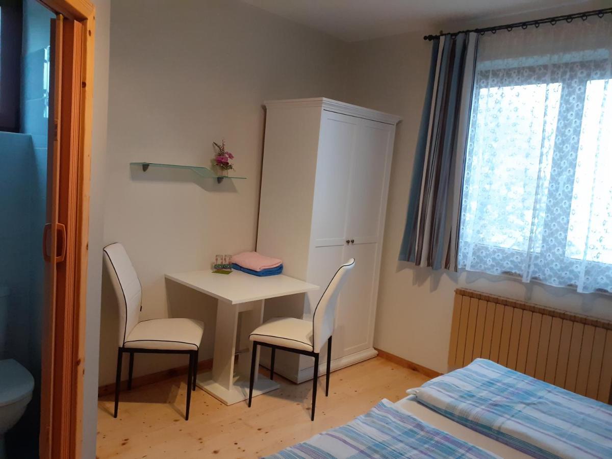 Obstbau und Gästezimmer Stani Kitzeck im Sausal Exterior foto